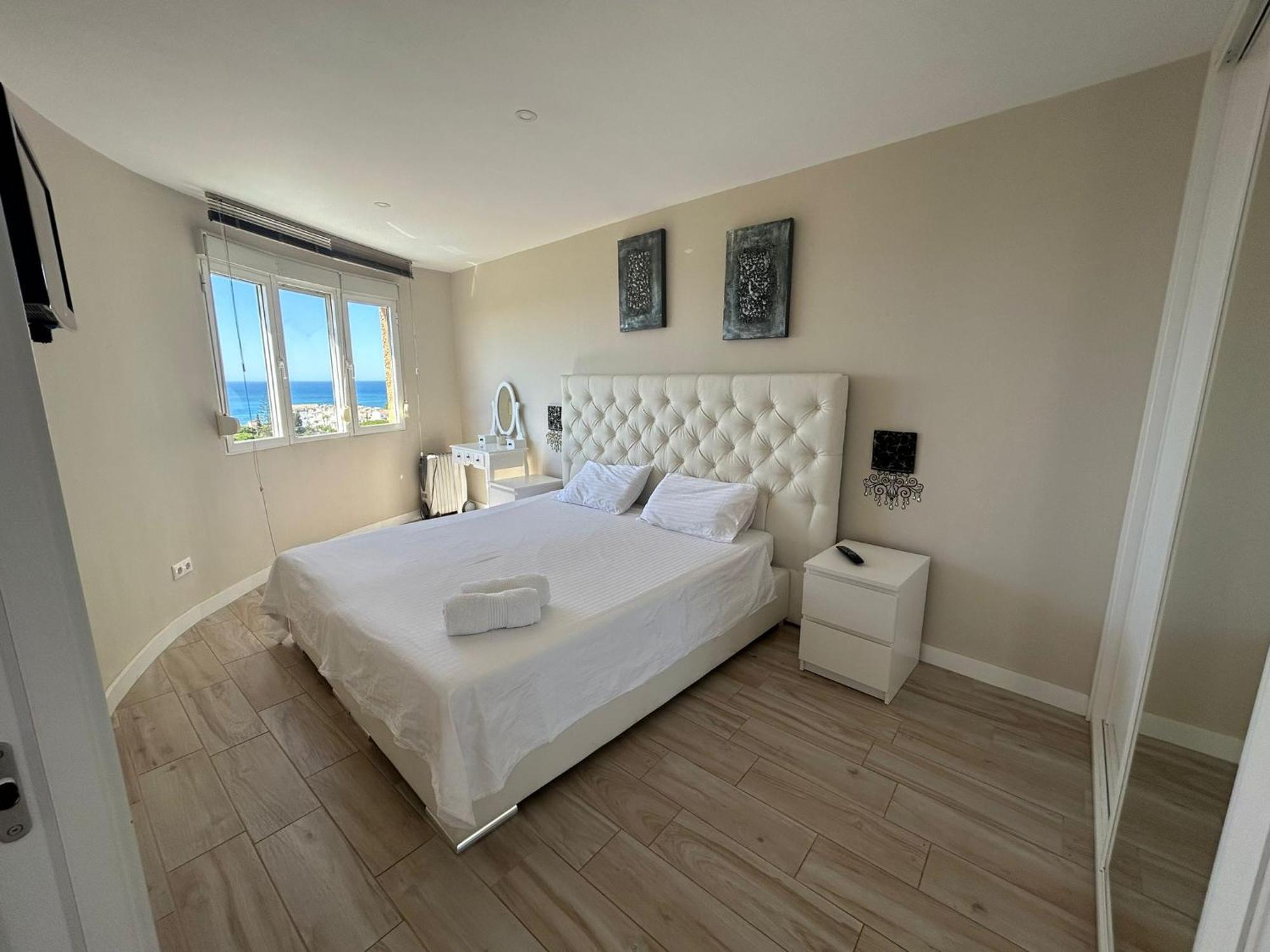 Vista Al Mar Apartment Marbella Bagian luar foto